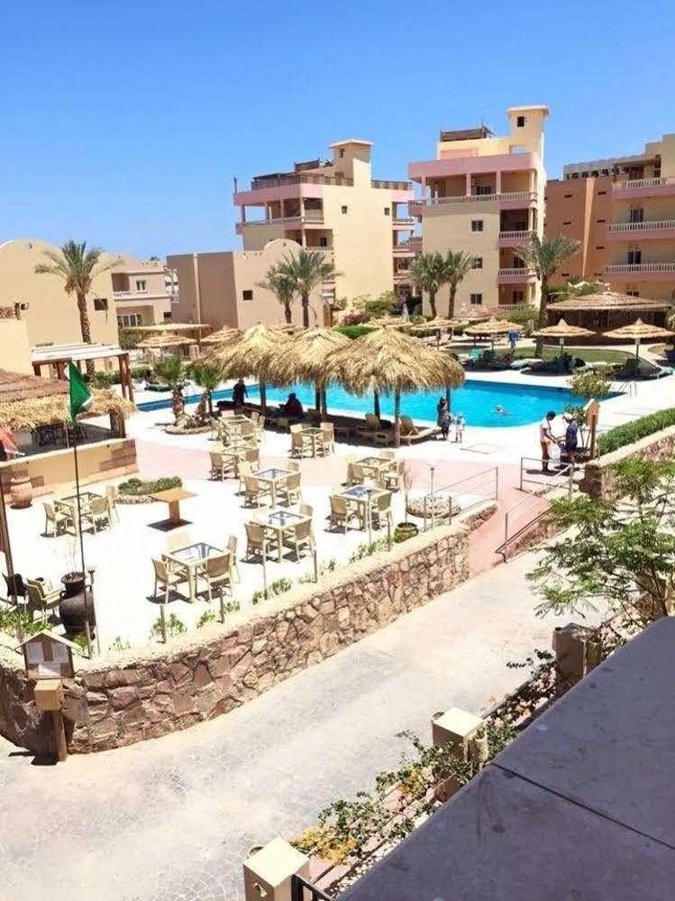 Iris Holiday Apartment Hurghada Exterior photo